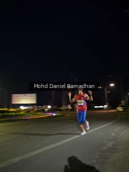 Runner Photo 2036826
