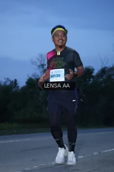 Runner Photo 2036840
