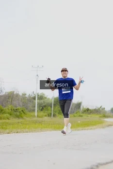 Runner Photo 2036867