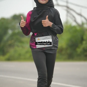 Runner Photo 2036899