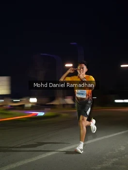 Runner Photo 2036903