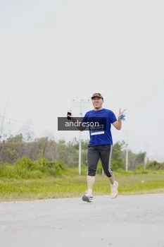 Runner Photo 2036905
