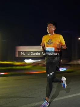 Runner Photo 2036910