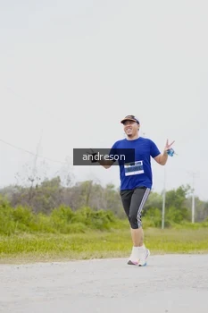 Runner Photo 2036933