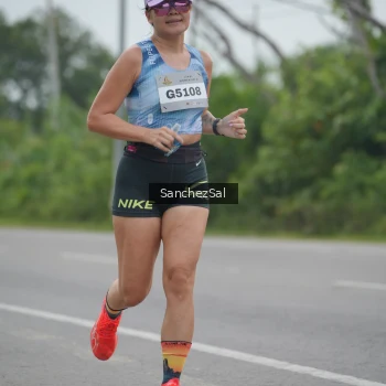 Runner Photo 2036949