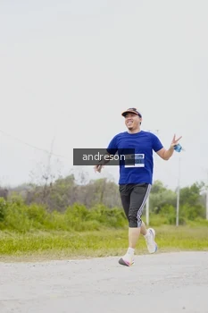 Runner Photo 2036963