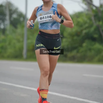 Runner Photo 2036968