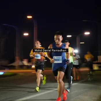 Runner Photo 2036981