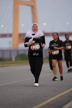 Runner Photo 2036989