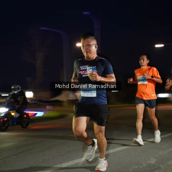 Runner Photo 2037041