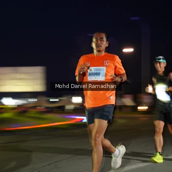 Runner Photo 2037052