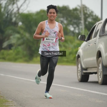 Runner Photo 2037070