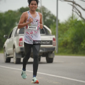 Runner Photo 2037077