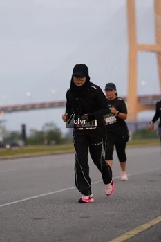 Runner Photo 2037116