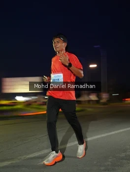 Runner Photo 2037144