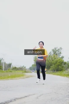 Runner Photo 2037165