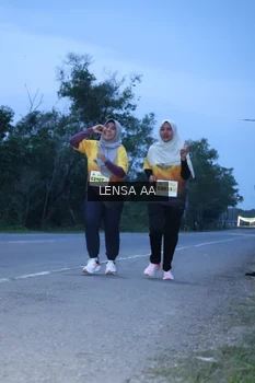Runner Photo 2037176