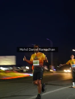Runner Photo 2037178