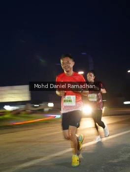 Runner Photo 2037198