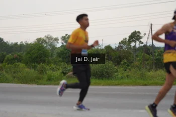 Runner Photo 2037201