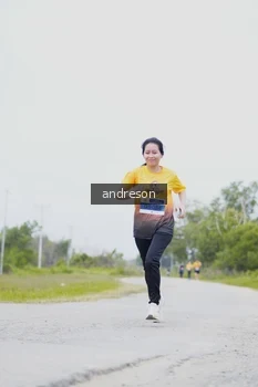 Runner Photo 2037215