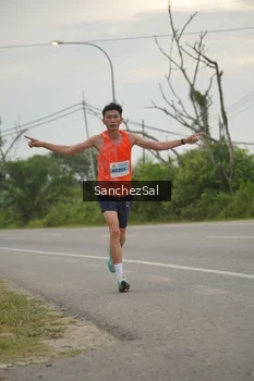 Runner Photo 2037241