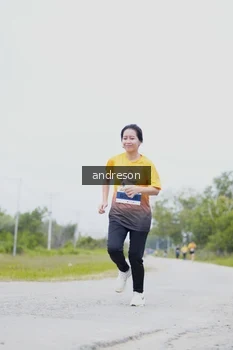 Runner Photo 2037250
