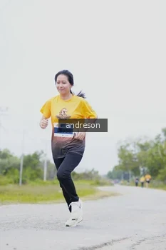 Runner Photo 2037315