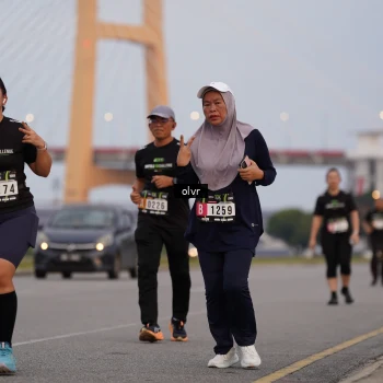 Runner Photo 2037318