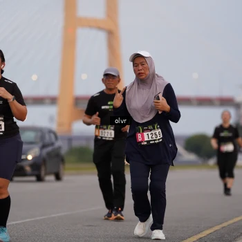 Runner Photo 2037329