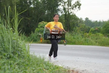 Runner Photo 2037353