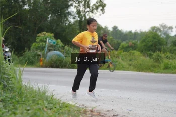 Runner Photo 2037423