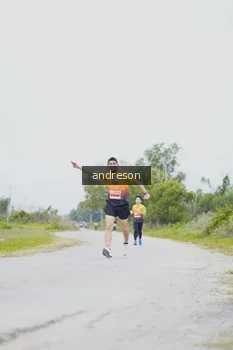 Runner Photo 2037426