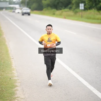 Runner Photo 2037476