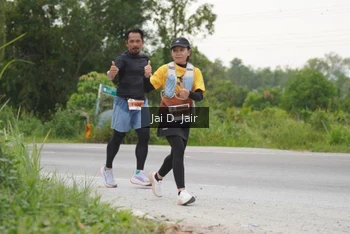Runner Photo 2037543