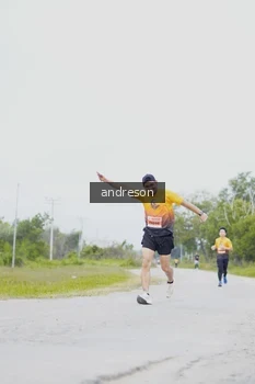 Runner Photo 2037550