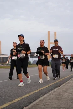 Runner Photo 2037634