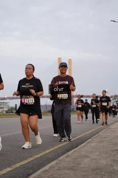 Runner Photo 2037639