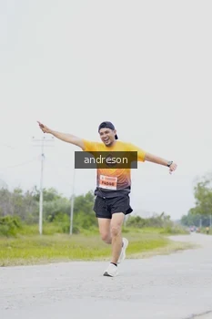 Runner Photo 2037697