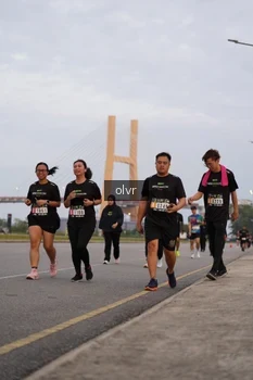 Runner Photo 2037713