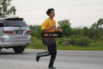 Runner Photo 2037720