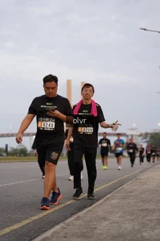 Runner Photo 2037731