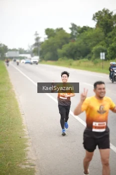 Runner Photo 2037776