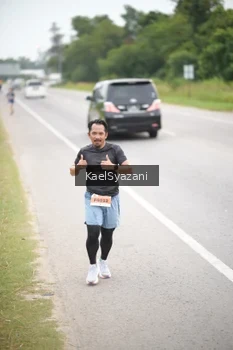 Runner Photo 2037845