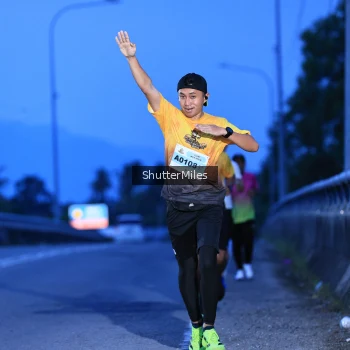 Runner Photo 2037910