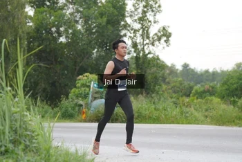 Runner Photo 2037972
