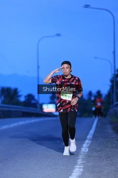 Runner Photo 2037983