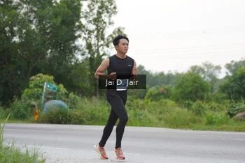 Runner Photo 2038013