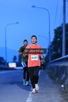 Runner Photo 2038039