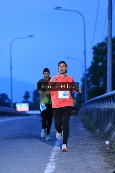 Runner Photo 2038113
